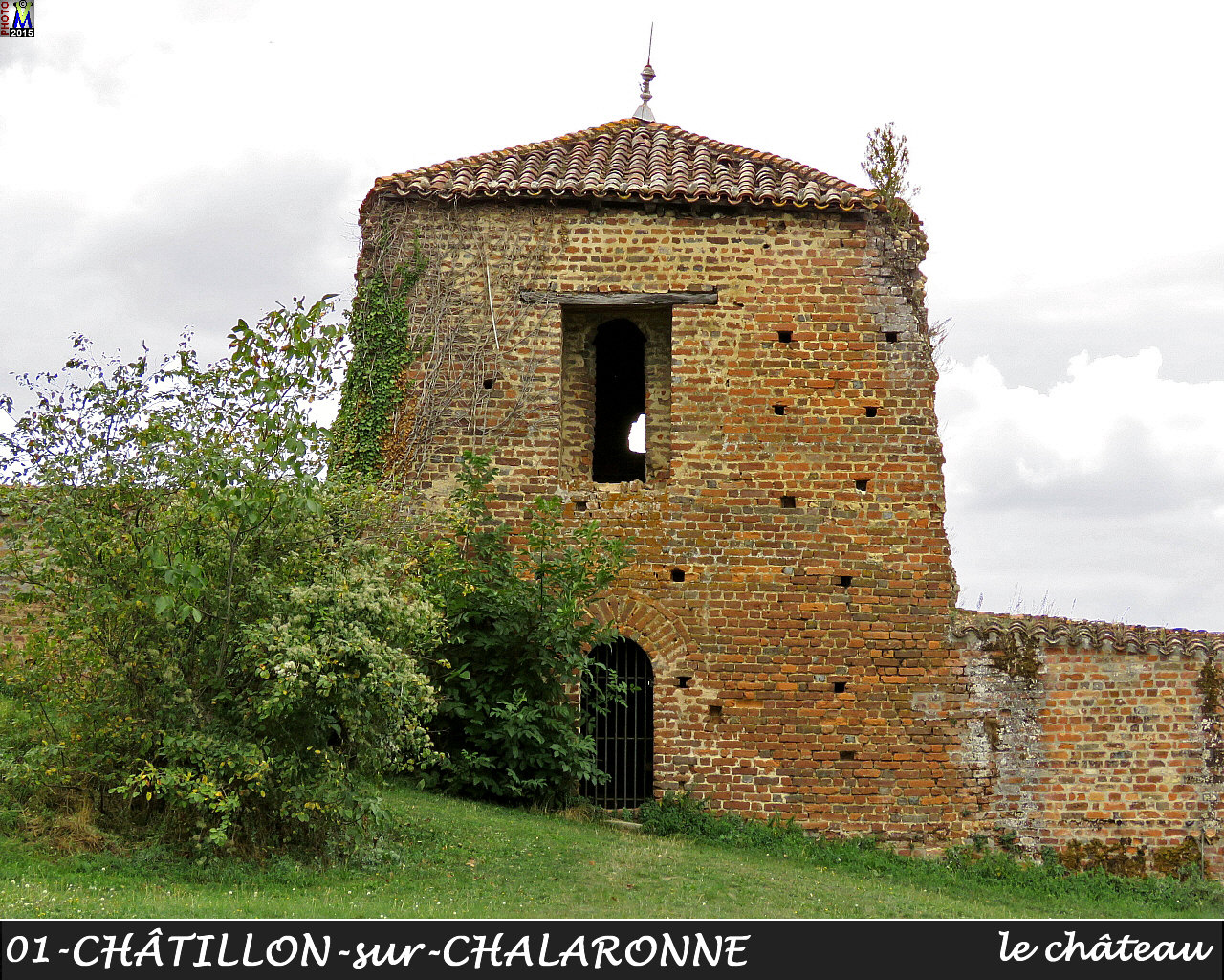 01CHATILLON-CHALARONNE_chateau_120.jpg