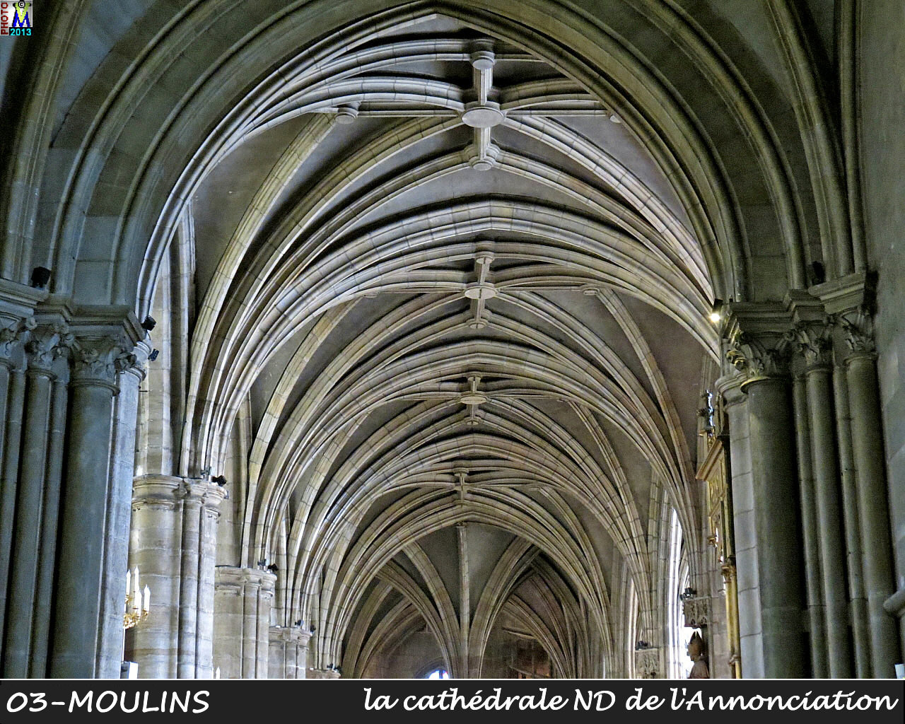 03MOULINS_cathedrale_208.jpg