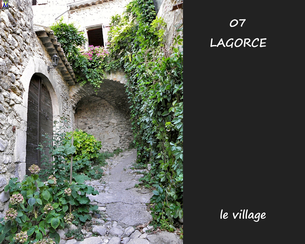 07LAGORCE_village_106.jpg