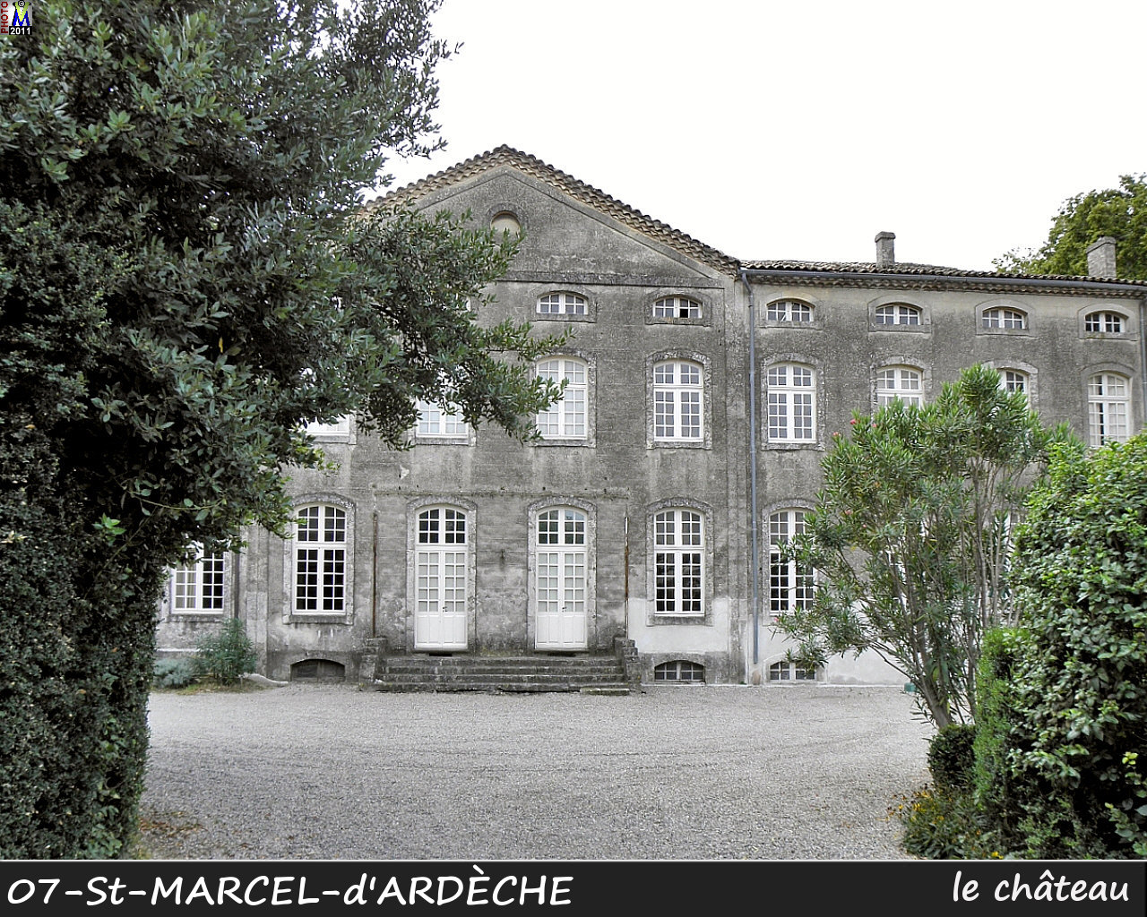 07StMARCEL-ARDECHE_chateau_100.jpg