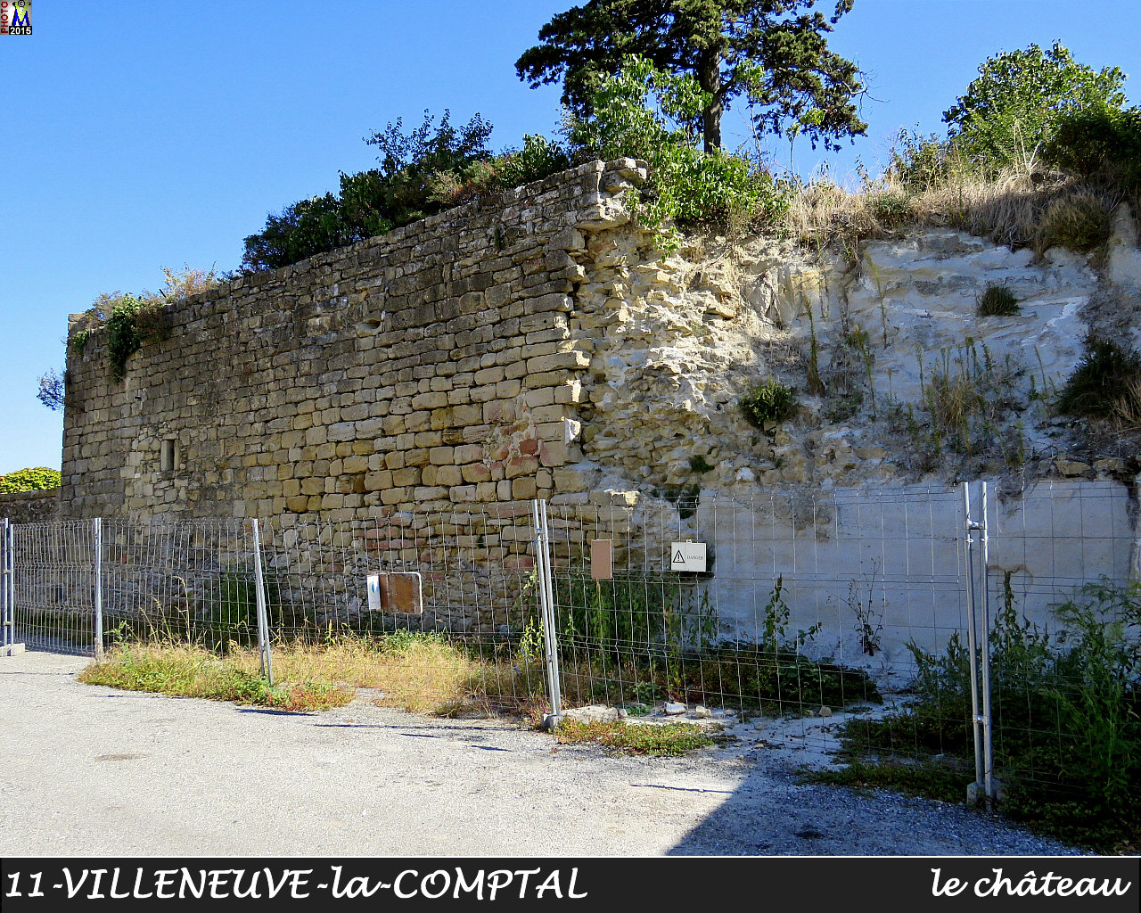 11VILLENEUVE-COMPTAL_chateau_100.jpg