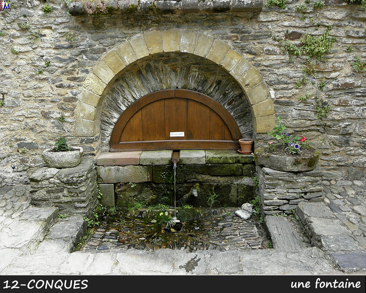 12CONQUES_fontaine_170.jpg