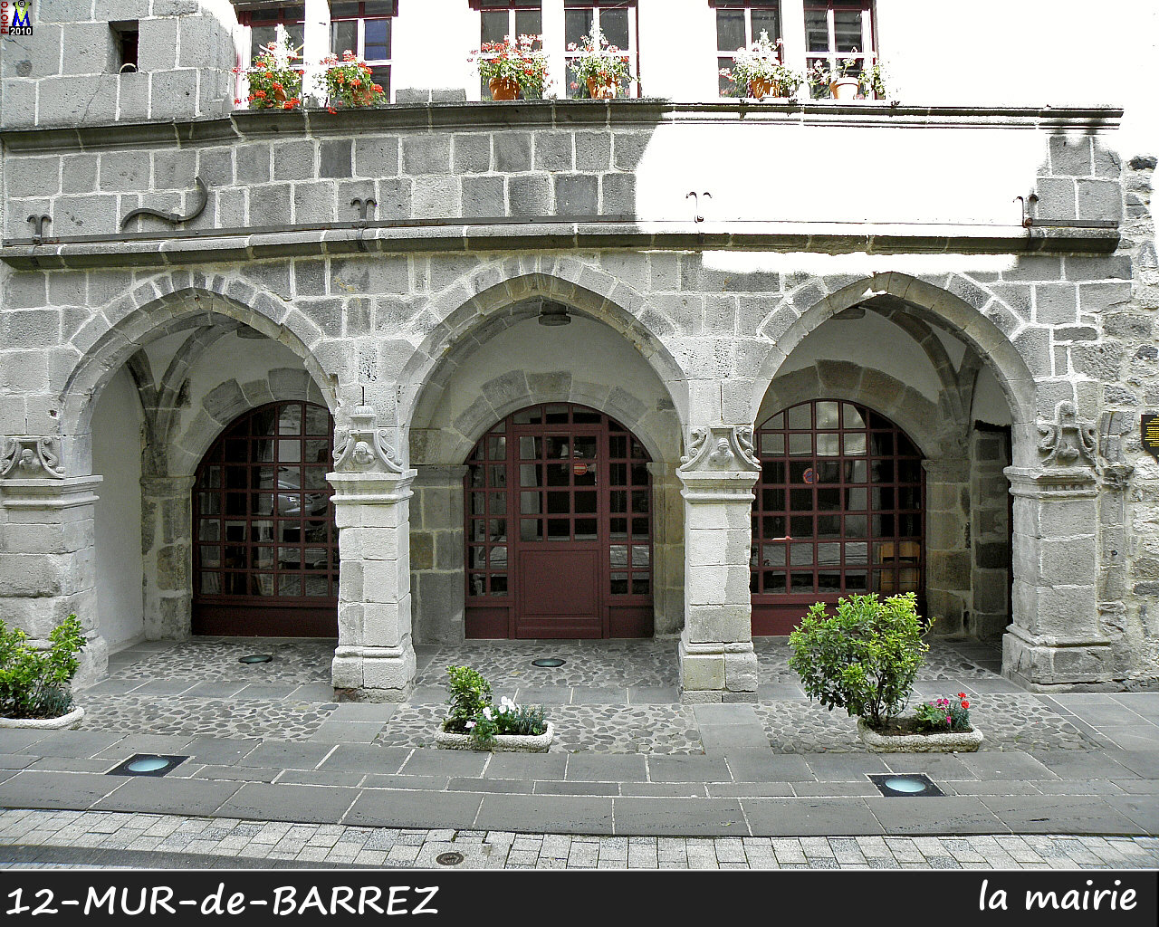 12MUR-BARREZ_mairie_102.jpg