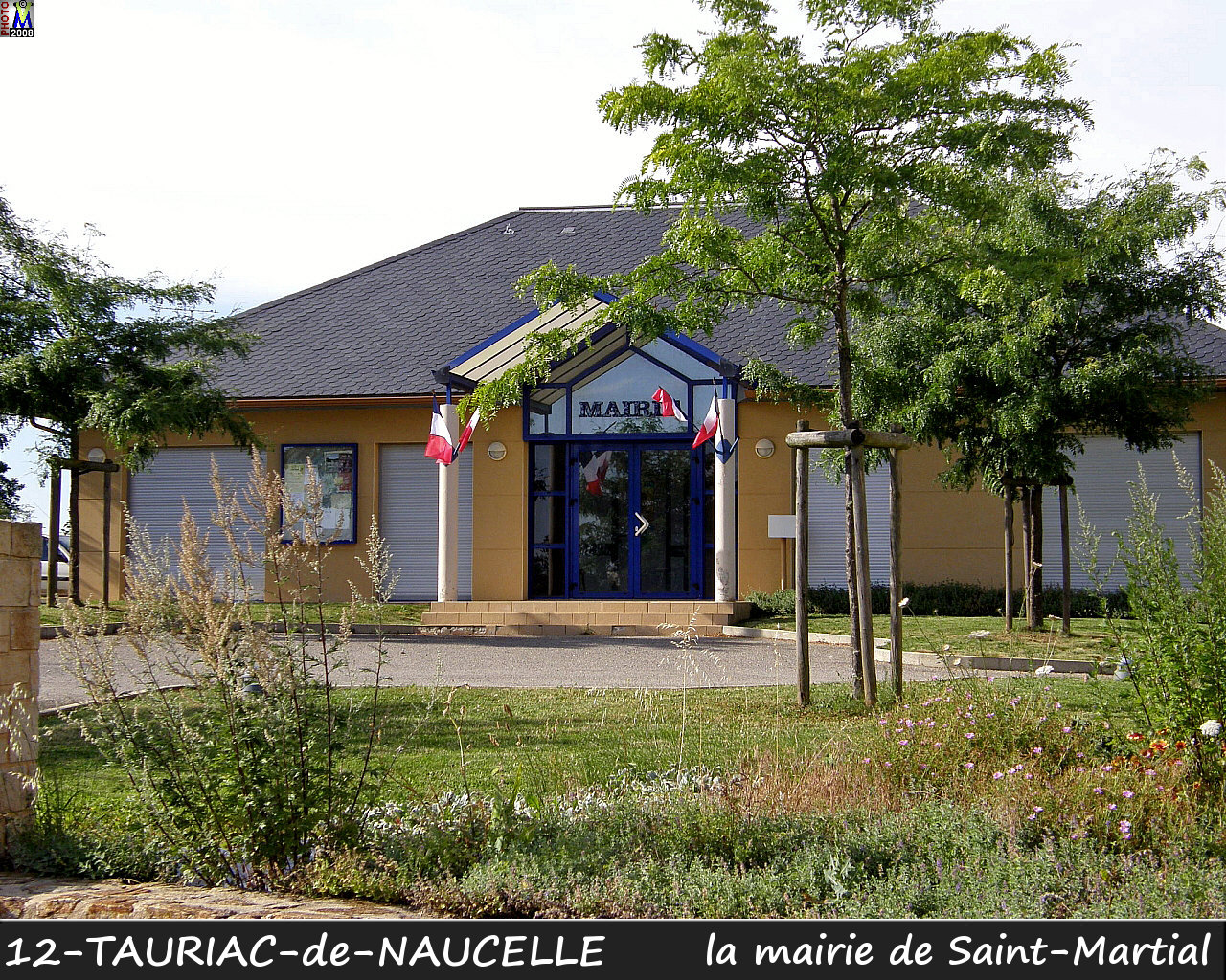 12TAURIAC-NAUCELLE_mairieSM_100.jpg
