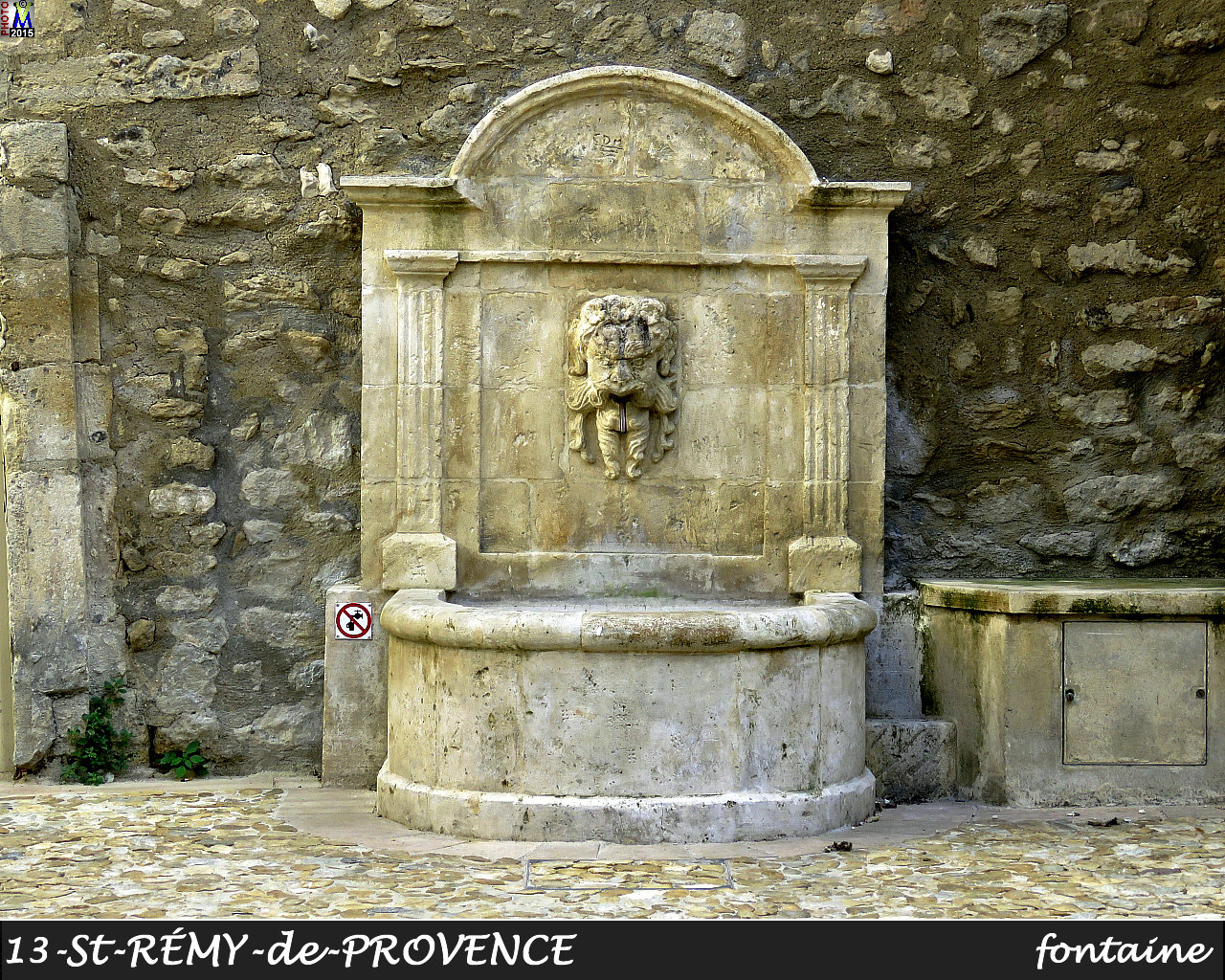 13StREMY-PROVENCE_fontaine_140.jpg