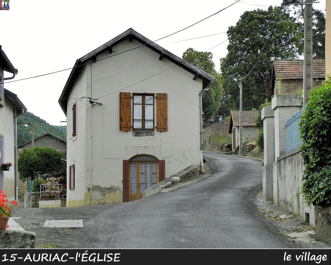 15AURIAC-EGLISE_village_110.jpg