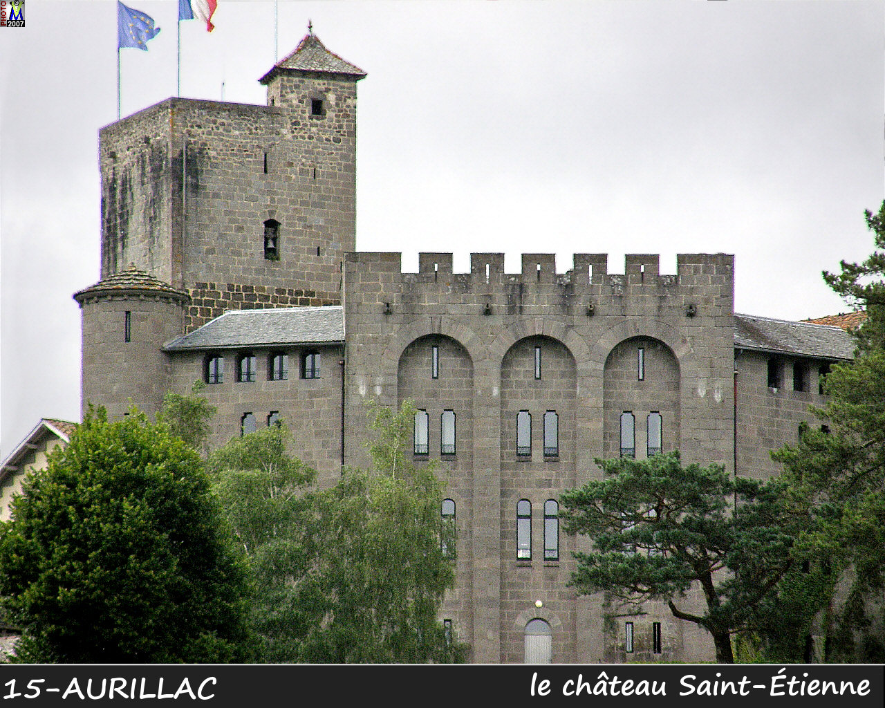 15AURILLAC_chateau_100.jpg