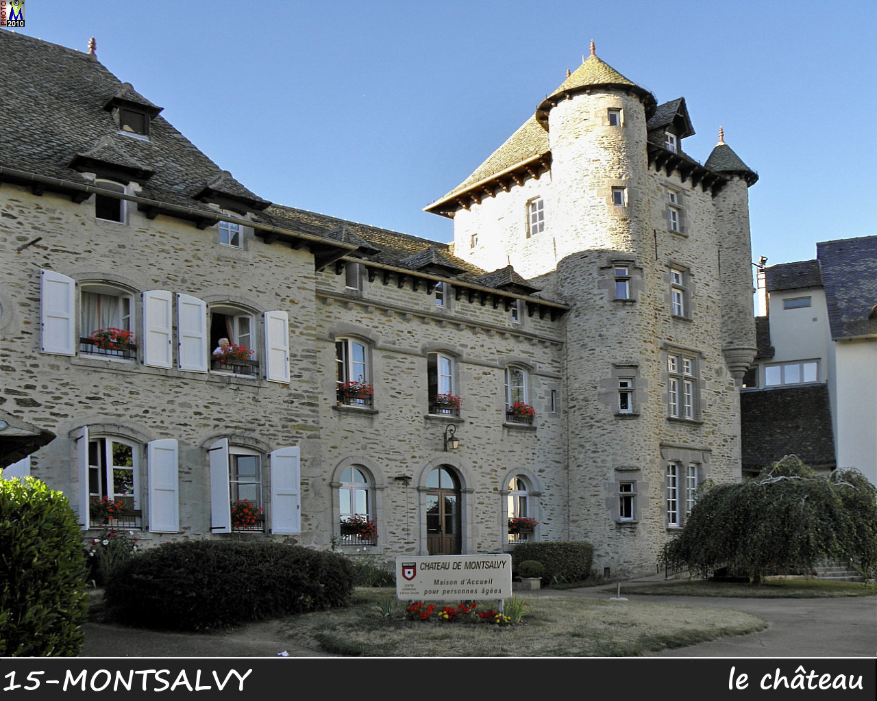15MONSALVY_chateau_100.jpg