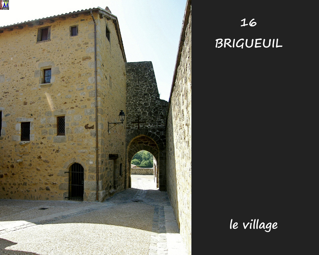 16BRIGUEUIL_village_116.jpg