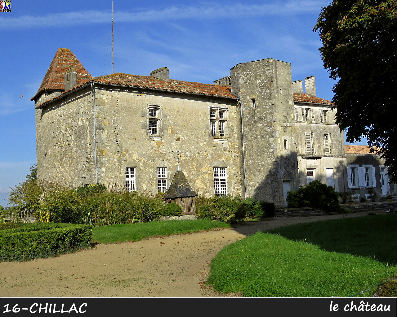 16CHILLAC_chateau_1004.jpg