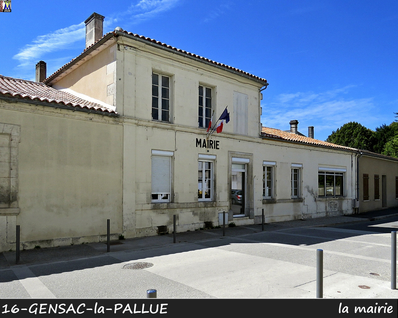 16GENSAC-PALLUE_mairie_1000.jpg