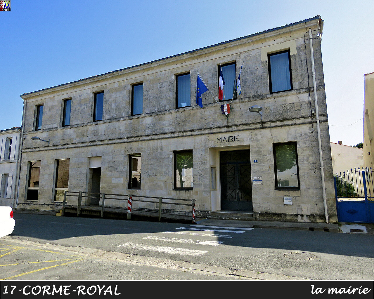 17CORME-ROYAL-mairie_100.jpg