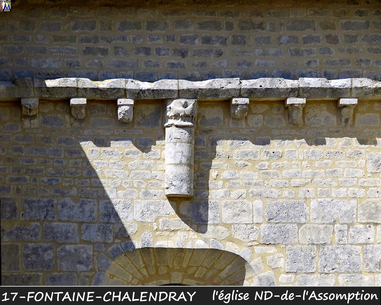 17FONTAINE-CHALENDRAY_eglise_1008.jpg