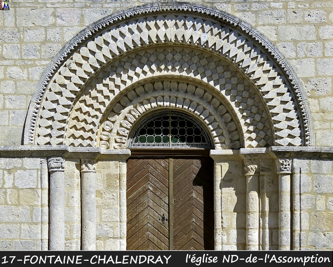 17FONTAINE-CHALENDRAY_eglise_1022.jpg