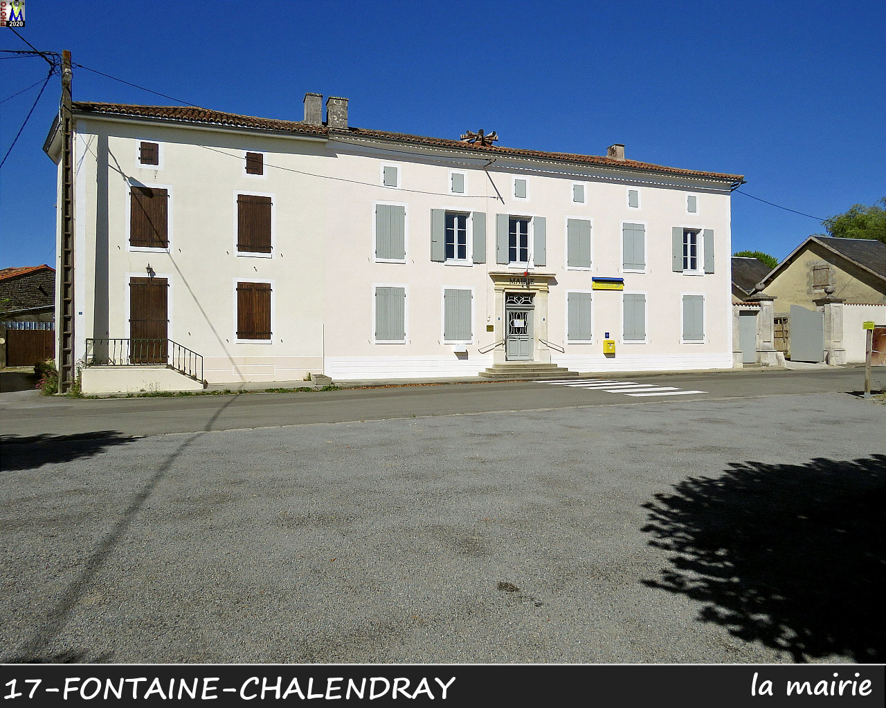 17FONTAINE-CHALENDRAY_mairie_1000.jpg
