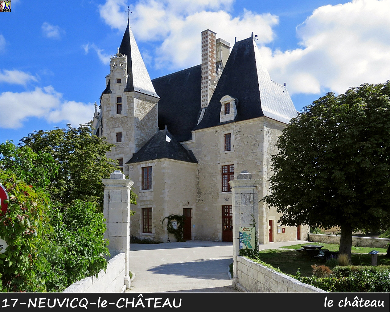 17NEUVICQ-CHATEAU_chateau_1004.jpg