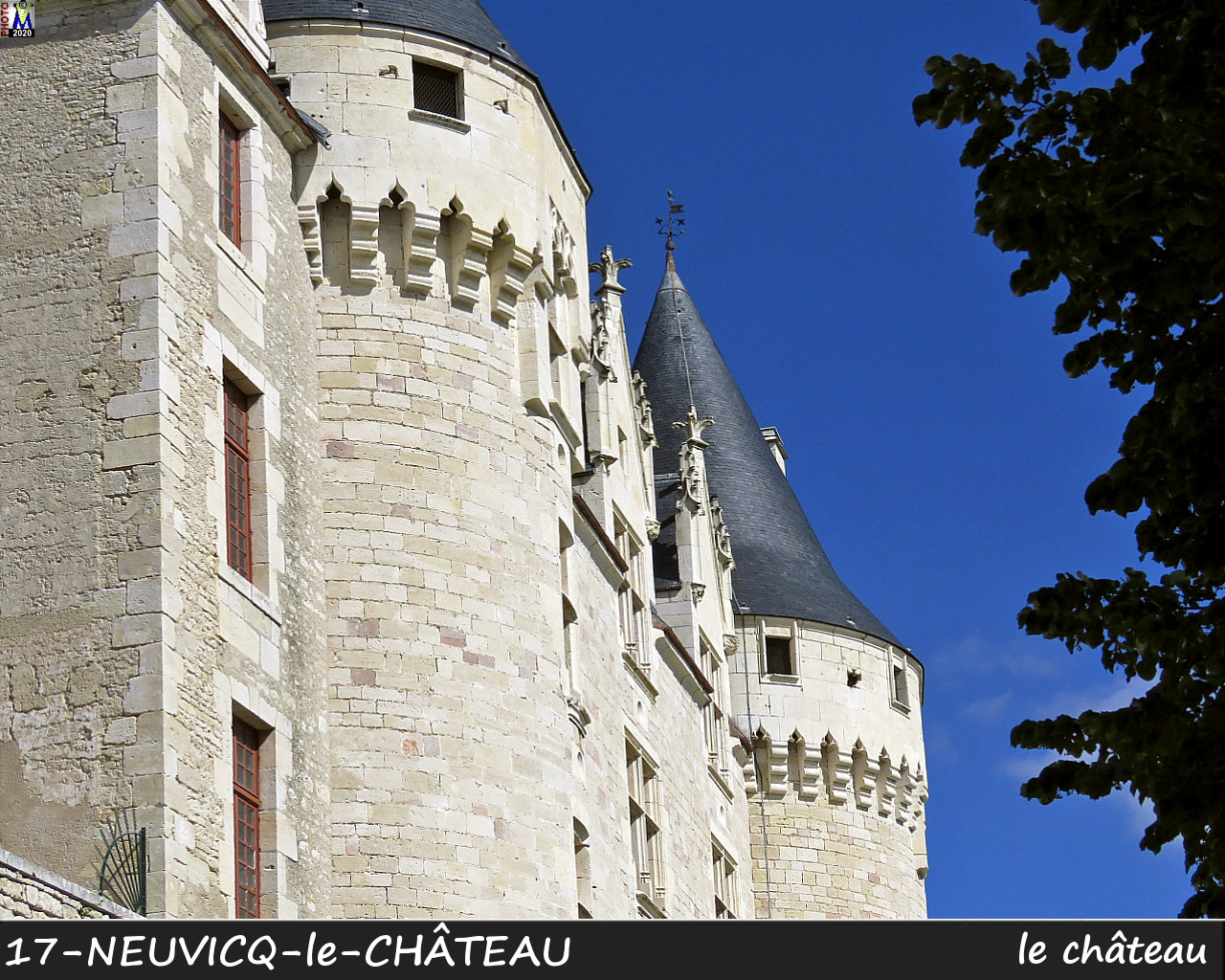 17NEUVICQ-CHATEAU_chateau_1020.jpg