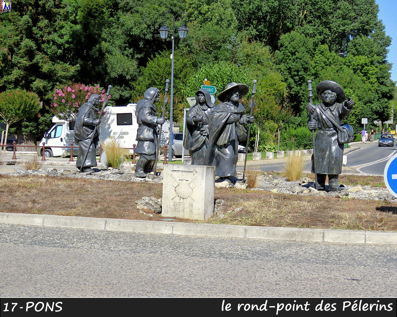 17PONS_Rond-point_1002.jpg