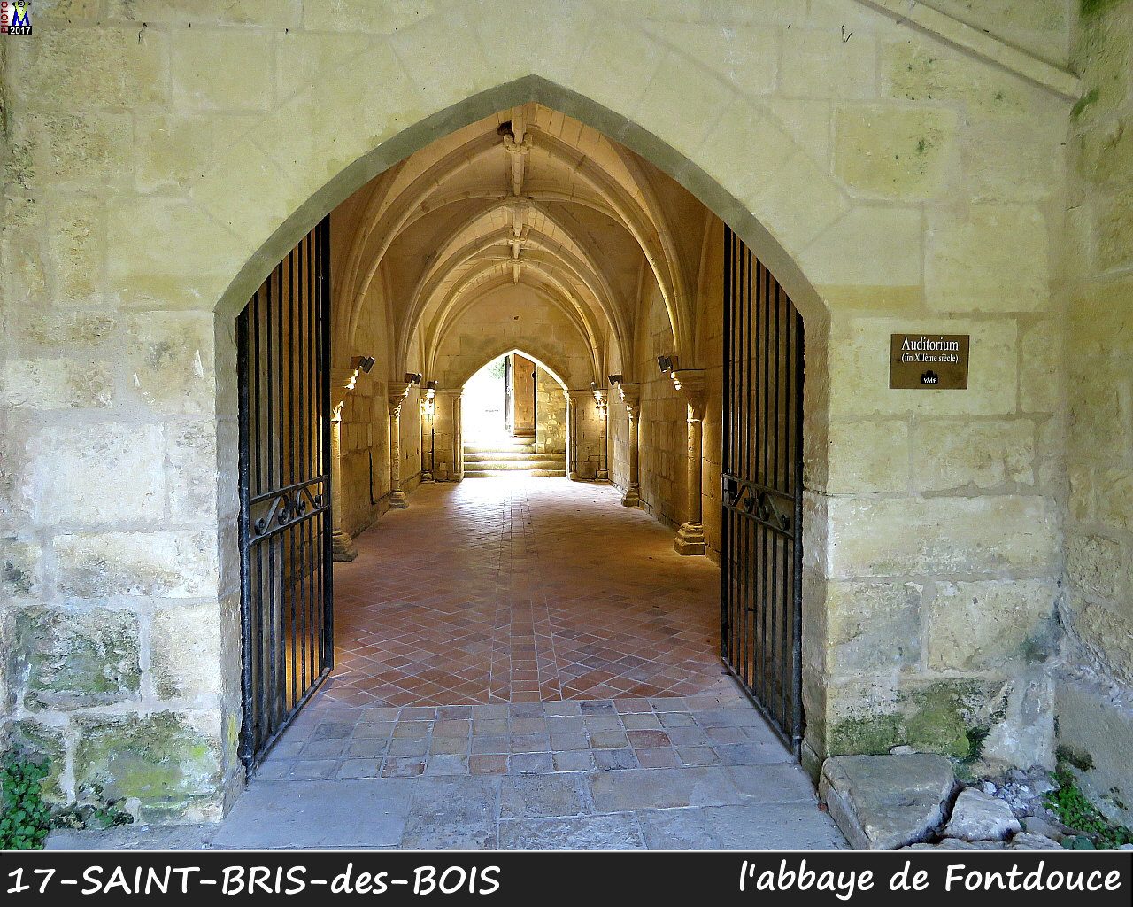 17StBRIS-BOIS_abbaye_1106.jpg