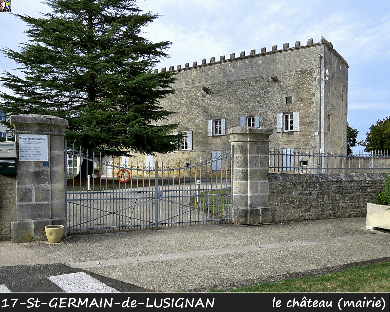 17StGERMAIN-LUSIGNAN_chateau_1000.jpg