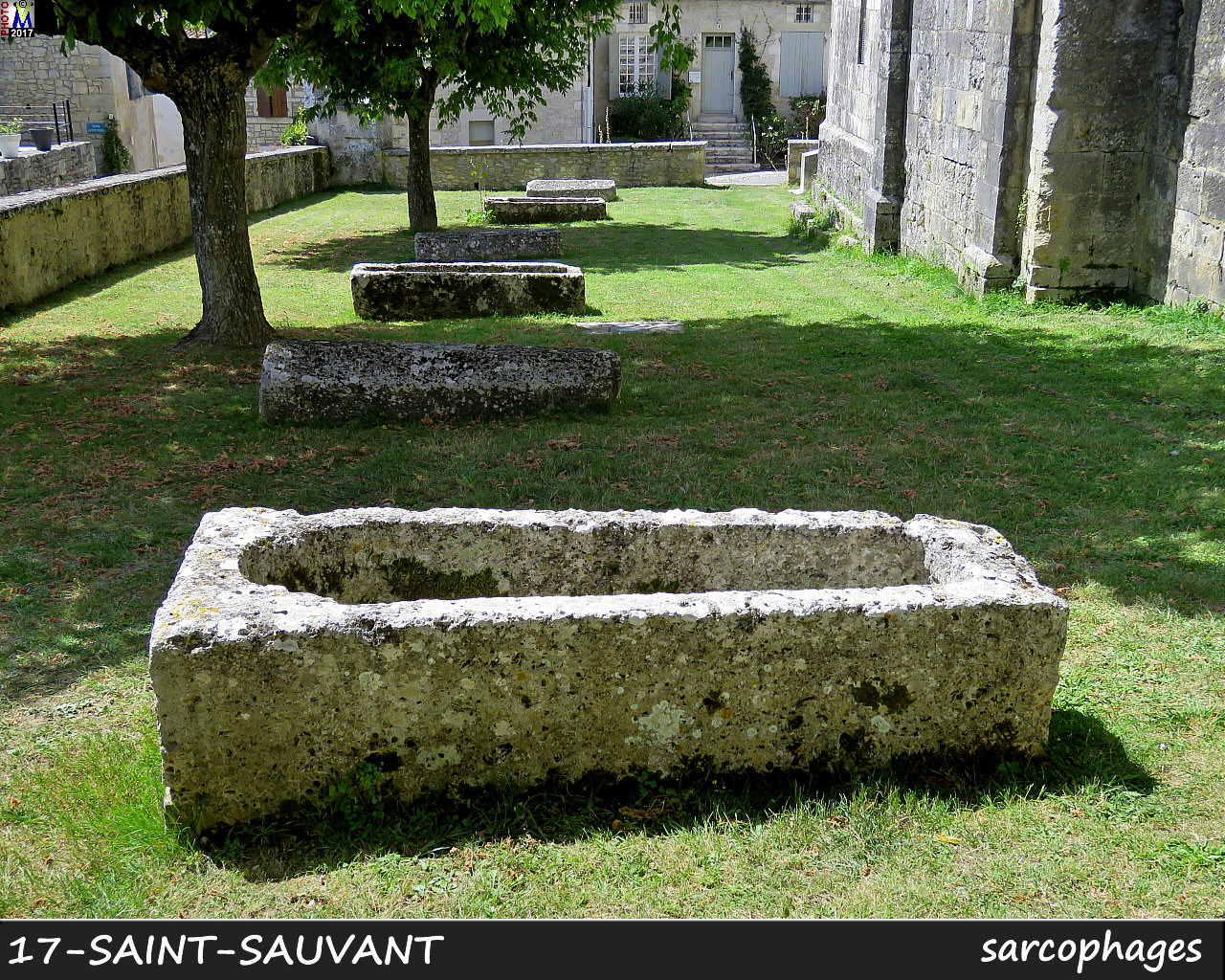 17StSAUVANT_sarcophage_1000.jpg