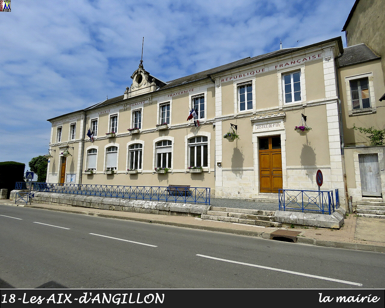 18AIX-ANGILLON_mairie_100.jpg