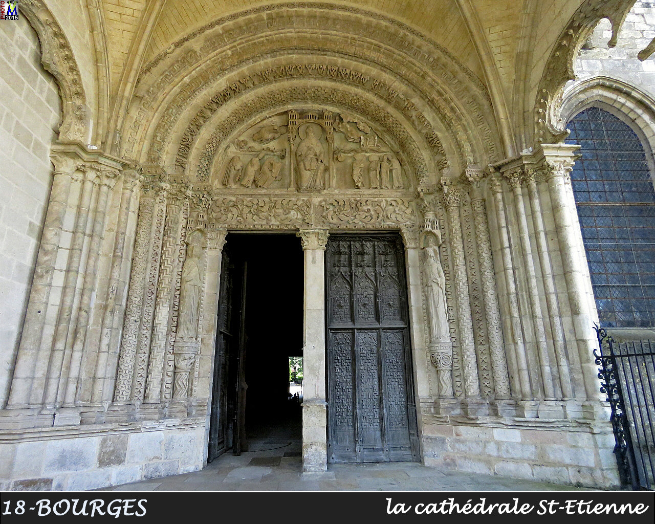 18BOURGES-cathedrale_242.jpg