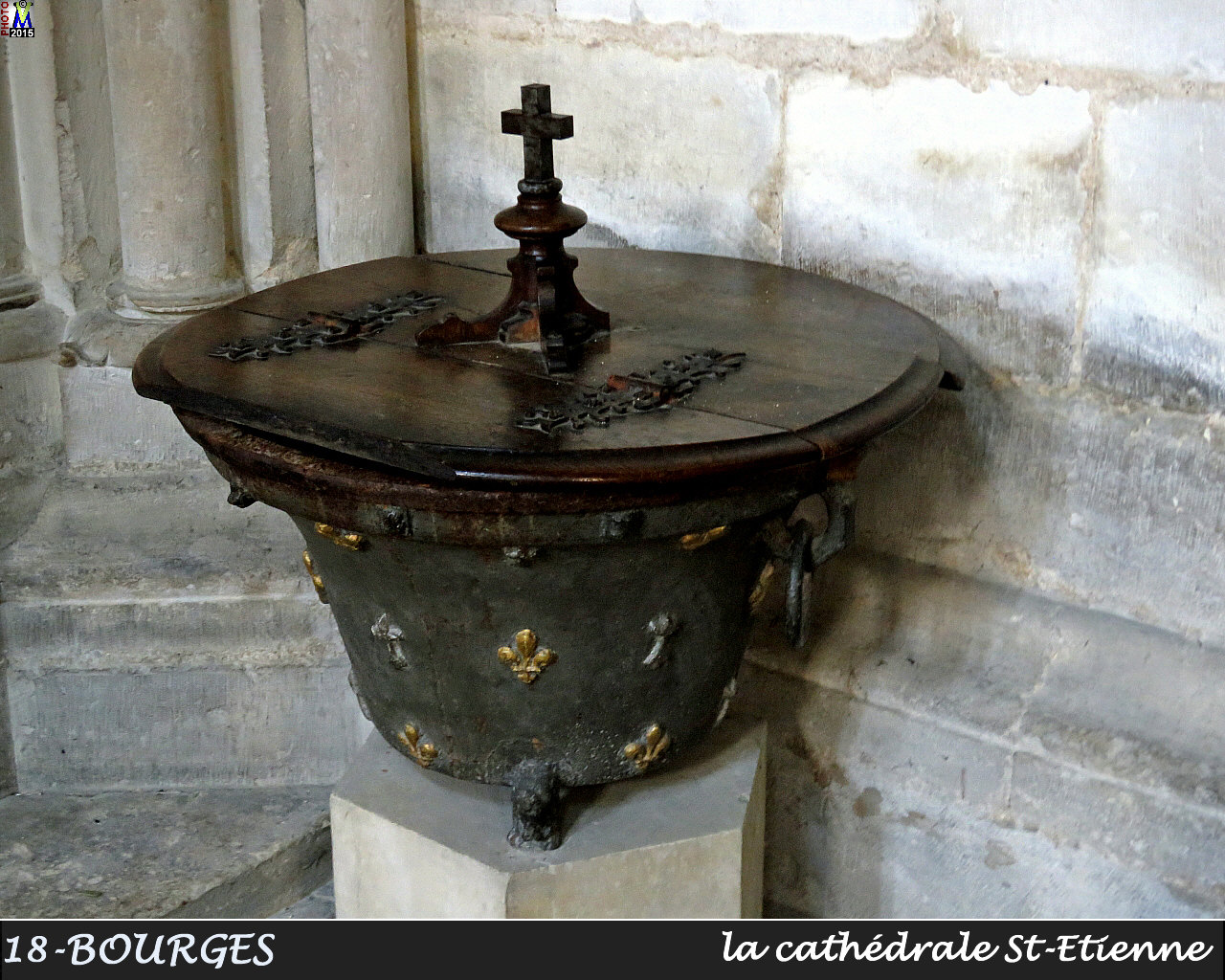 18BOURGES-cathedrale_332.jpg