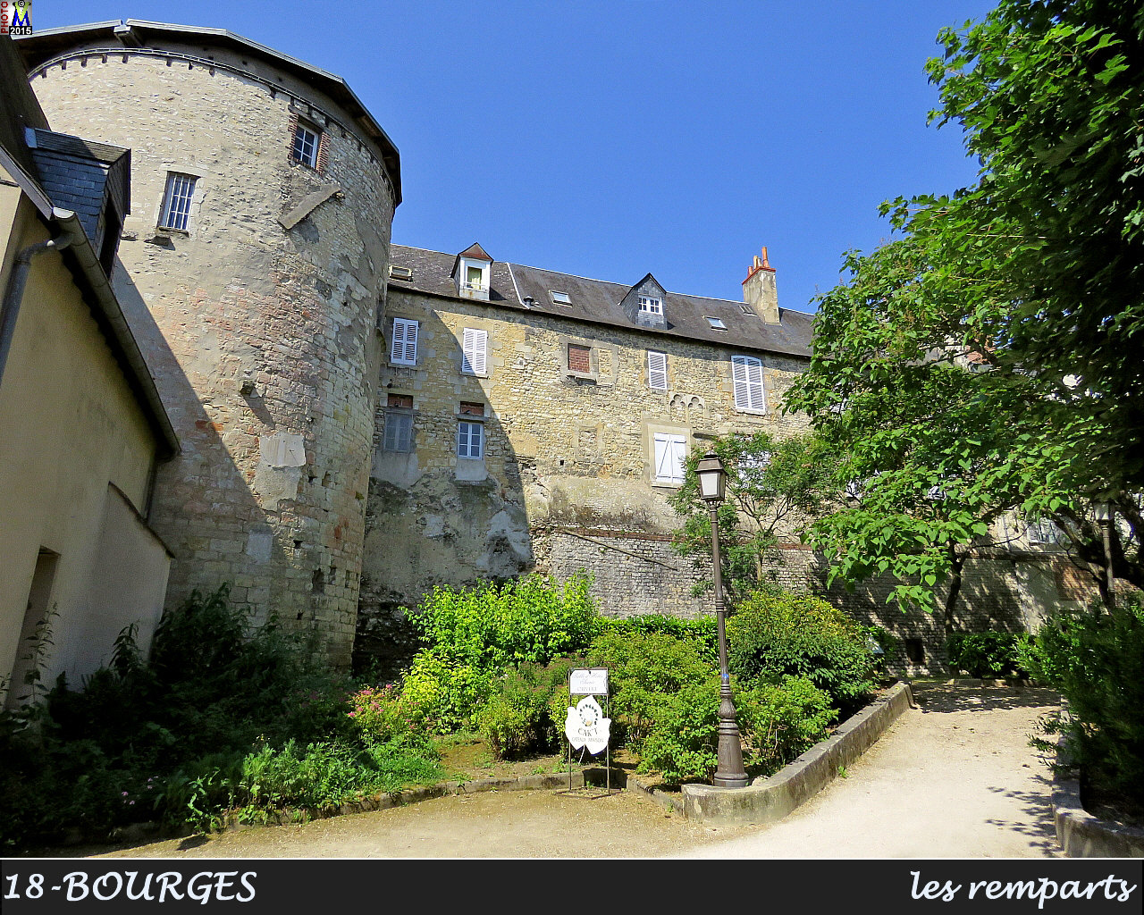 18BOURGES-remparts_102.jpg