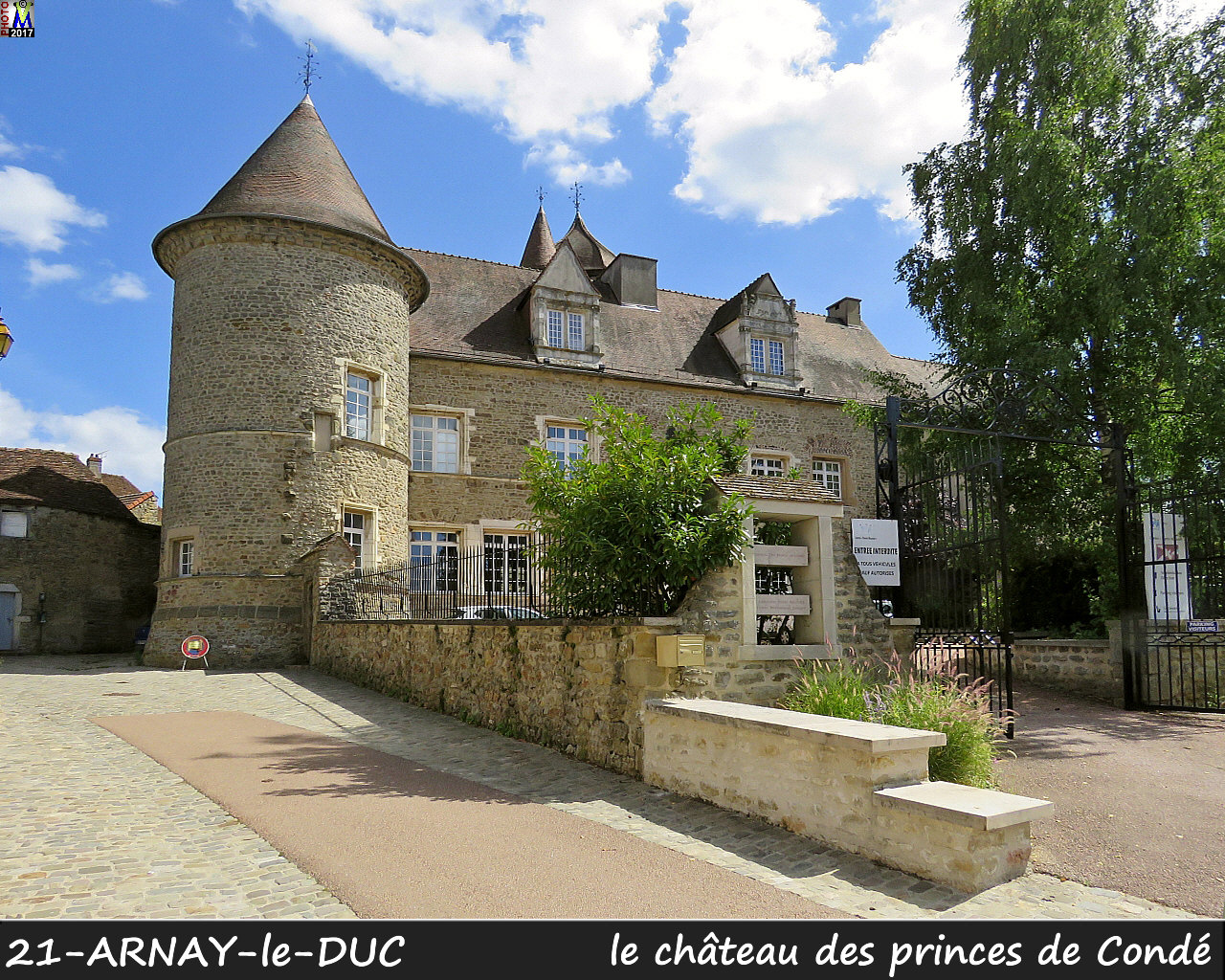 21ARNAY-le-DUC_chateau_100.jpg
