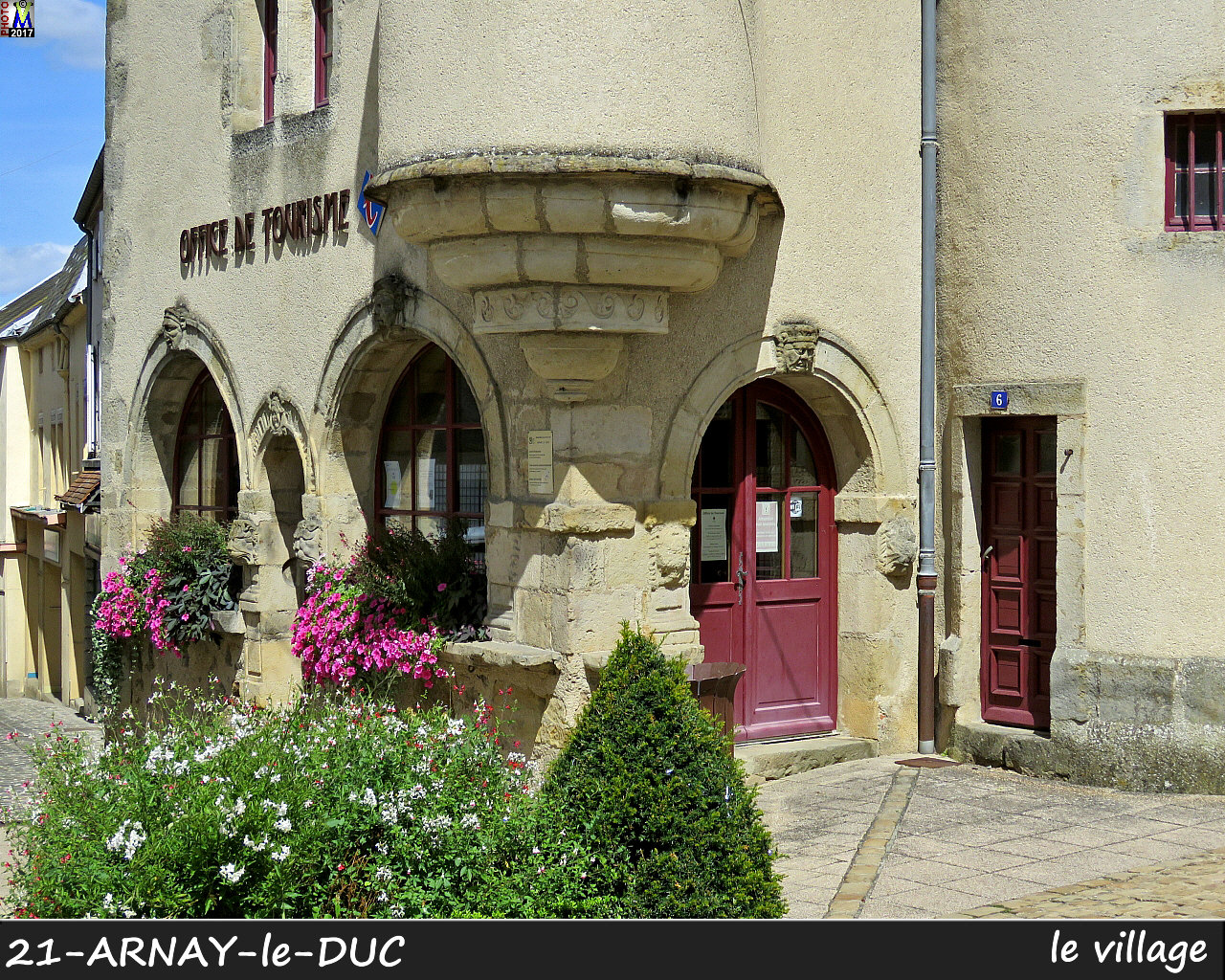 21ARNAY-le-DUC_village_106.jpg