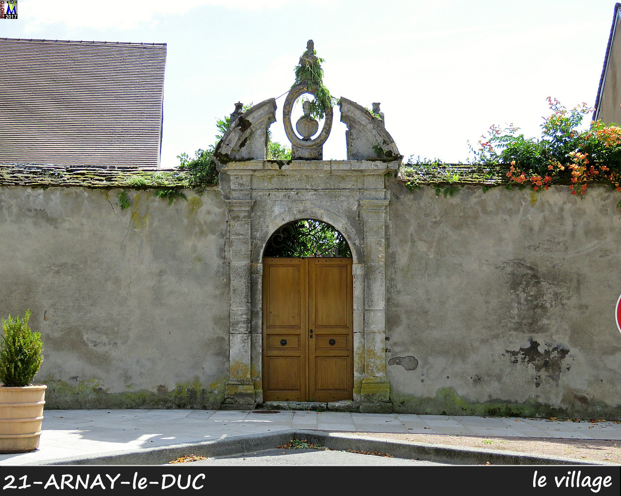 21ARNAY-le-DUC_village_114.jpg
