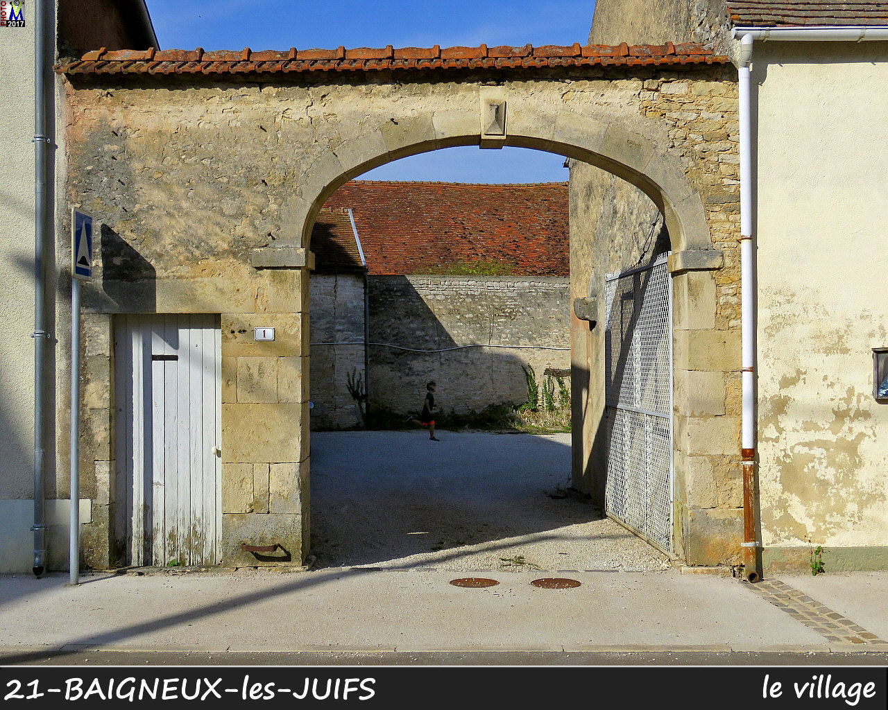 21BAIGNEUX-les-JUIFS_village_112.jpg
