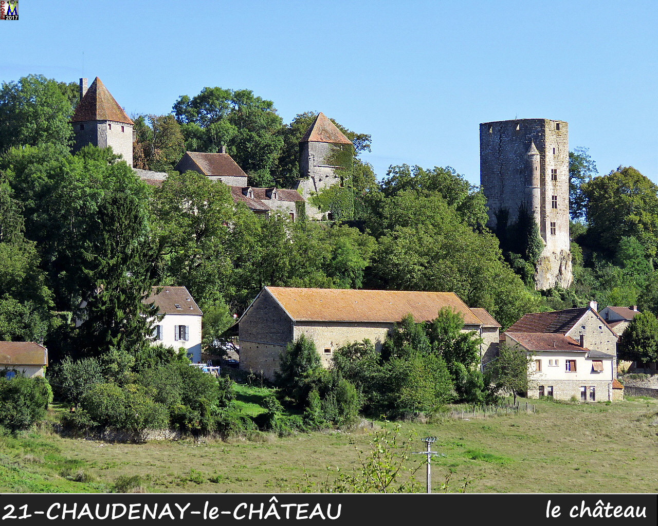 21CHAUDENAY-le-CHATEAU_chateau_100.jpg