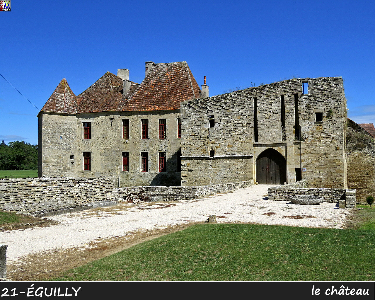 21EGUILLY_chateau_100.jpg