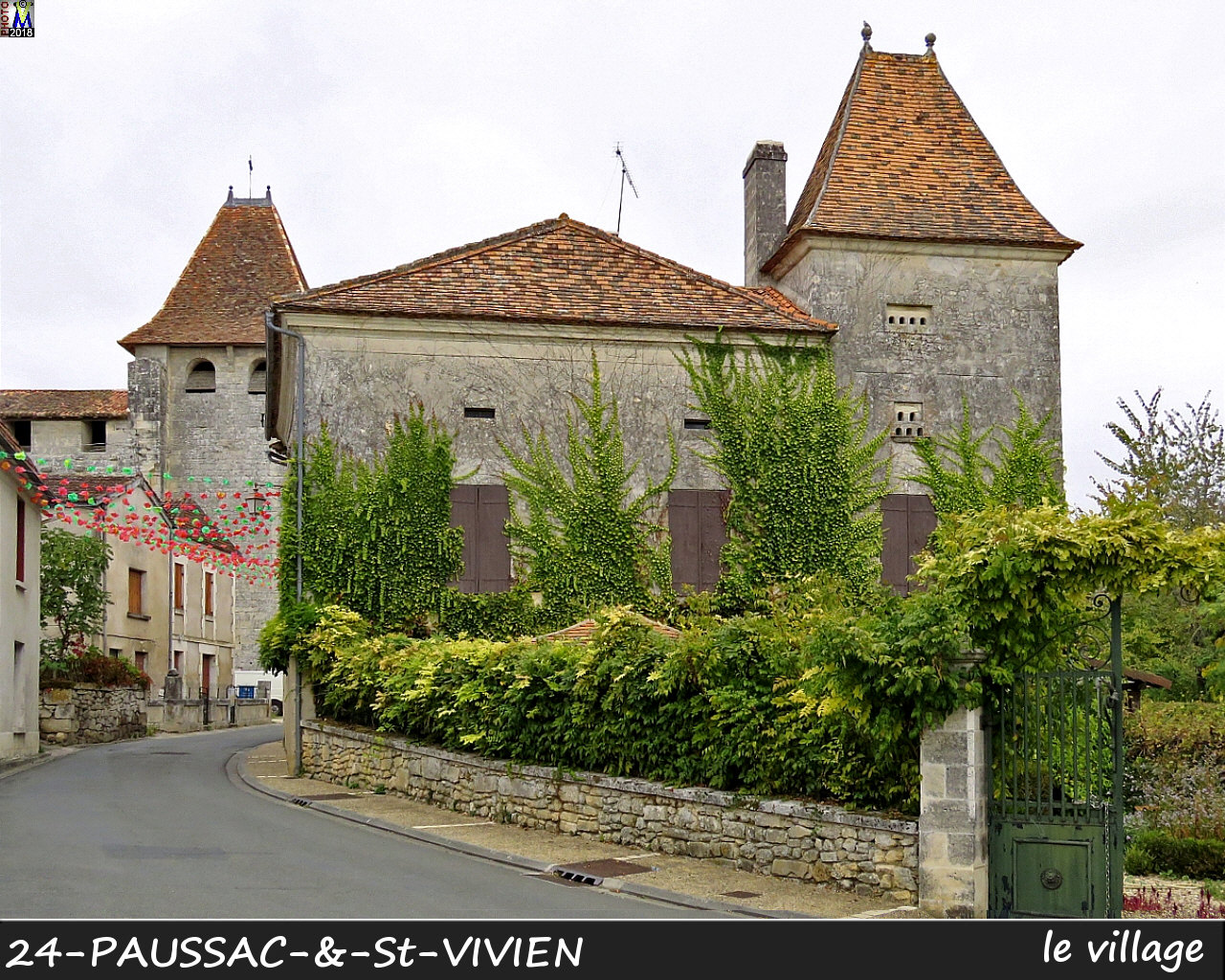 24PAUSSAC-St-VIVIEN_village_1004.jpg