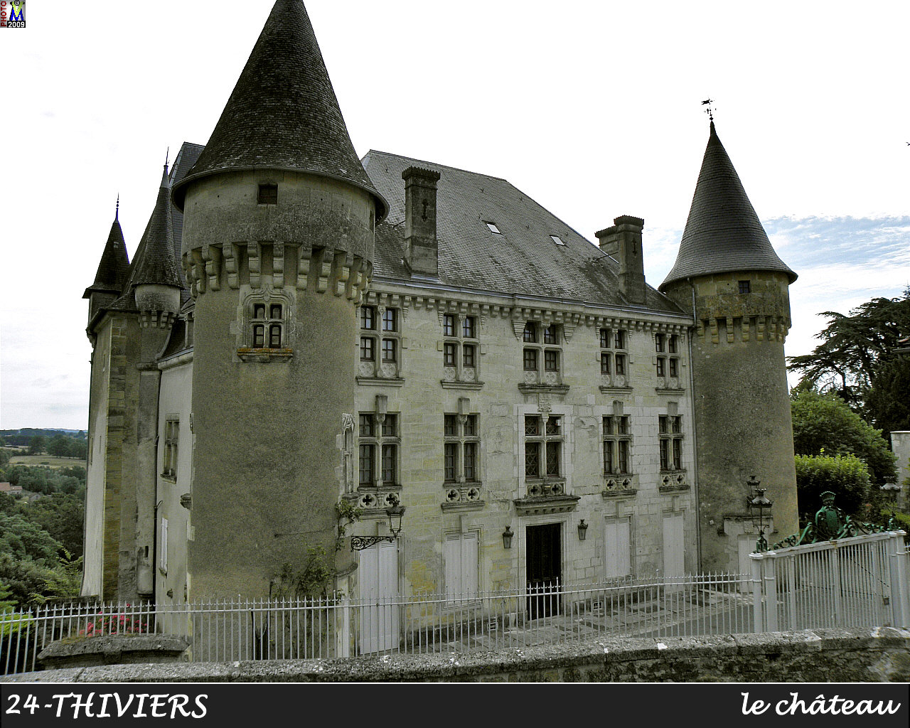 24THIVIERS_chateau_100.jpg