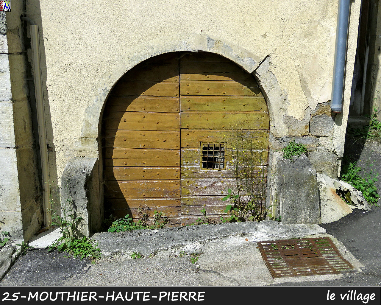 25MOUTHIER-HAUTE-PIERRE_village_126.JPG