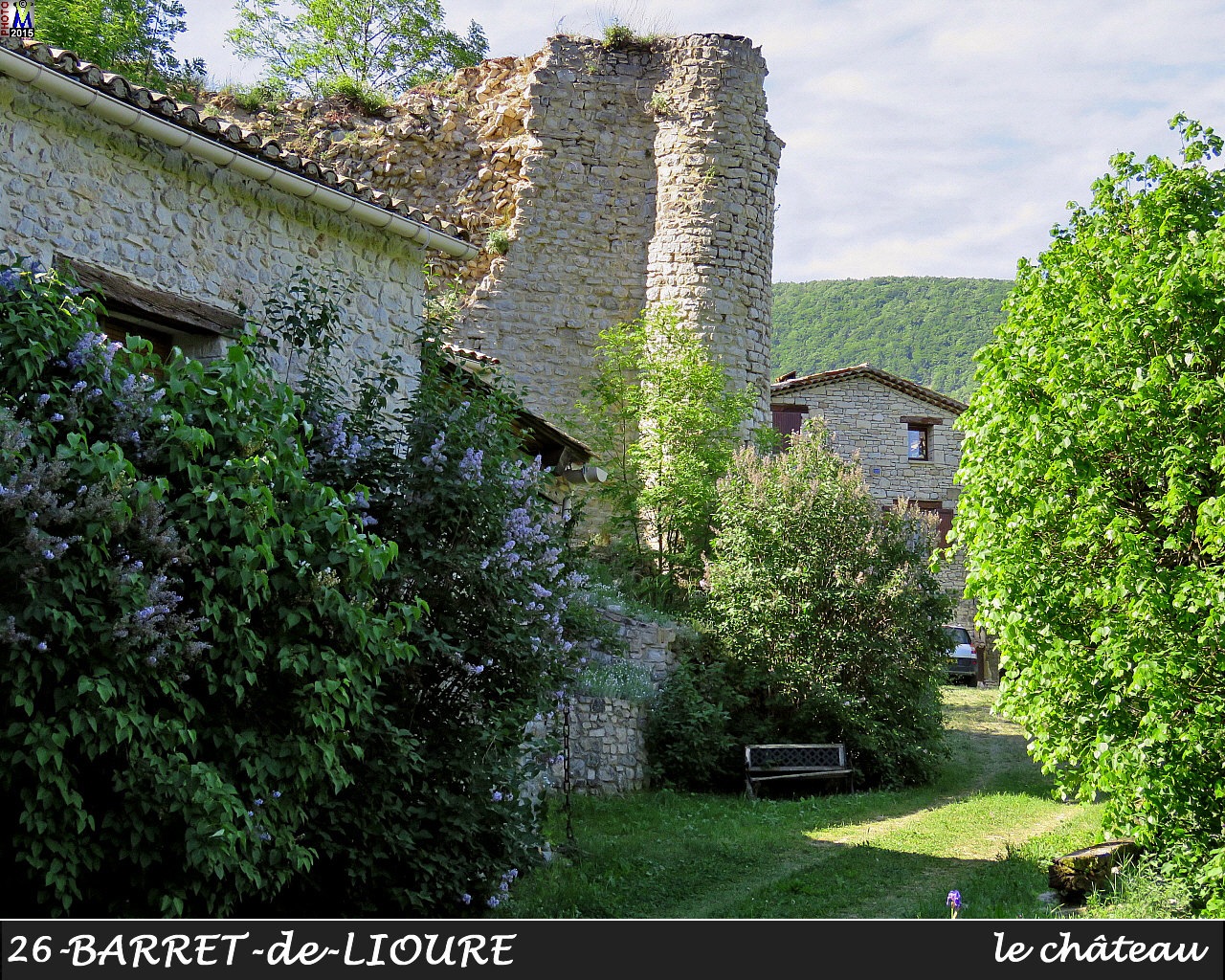 26BARRET-LIOURE_chateau_100.jpg