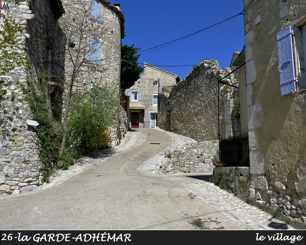 26GARDE-ADHEMAR_village_194.jpg