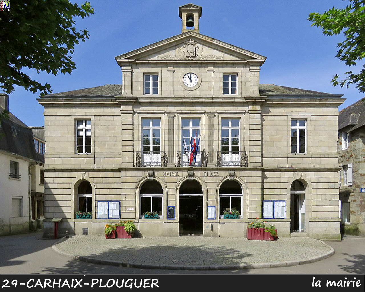 29CARHAIX-PLOUGER_mairie_100.jpg