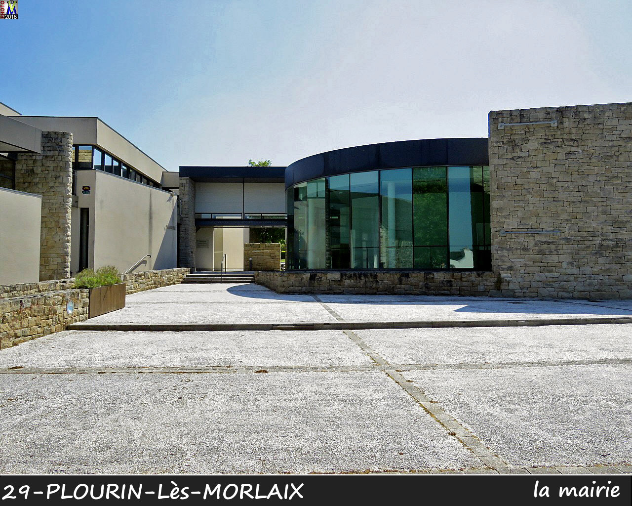 29PLOURIN-MORLAIX_mairie_100.jpg