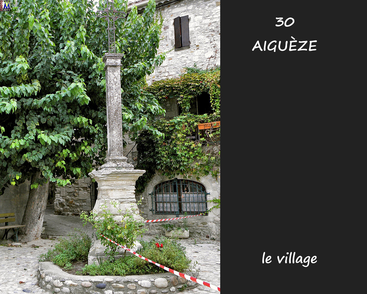 30AIGUEZE_village_136.jpg