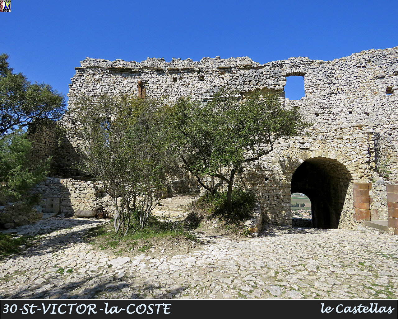 30StVICTOR-COSTE_chateau_102.jpg