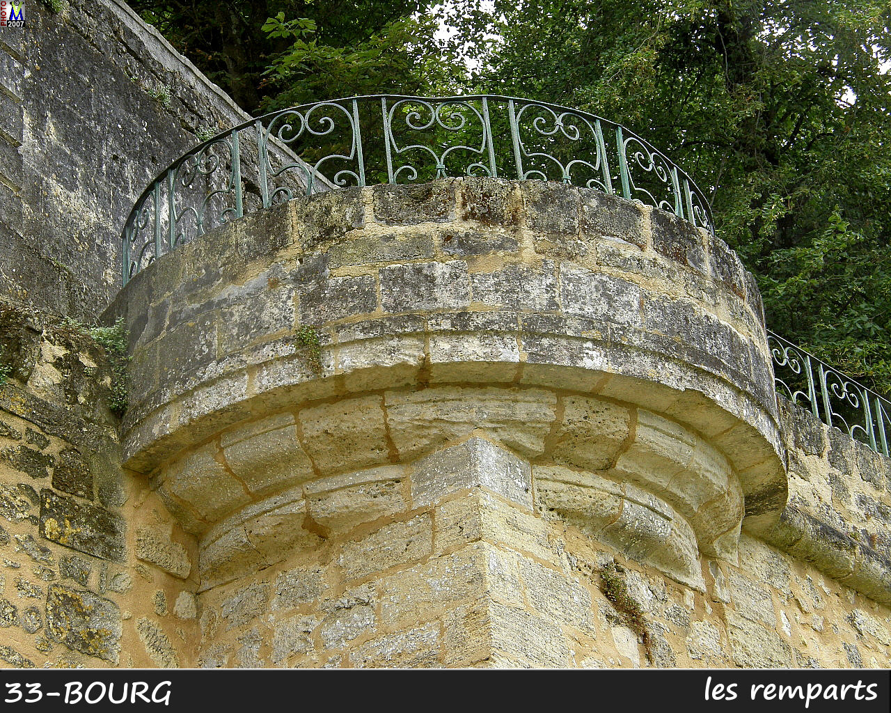 33BOURG_remparts_108.jpg