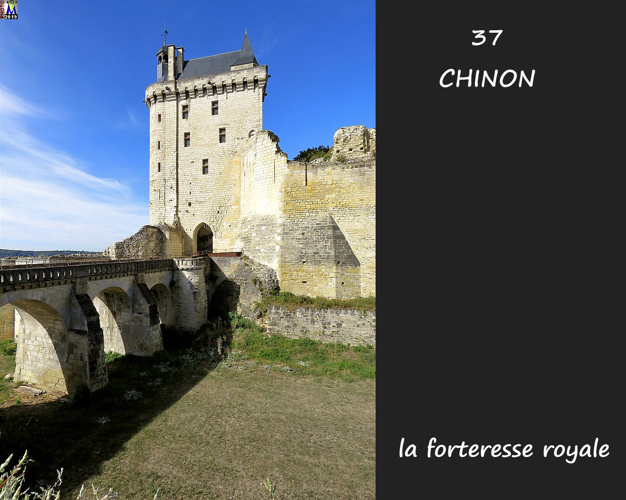 37CHINON_chateau_1026.jpg