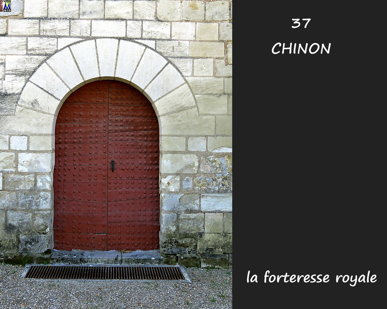 37CHINON_chateau_1050.jpg
