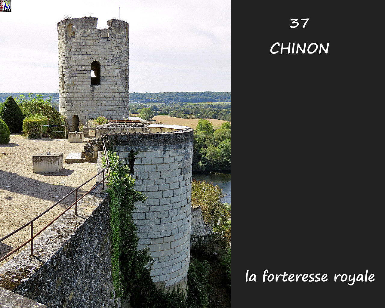 37CHINON_chateau_1096.jpg