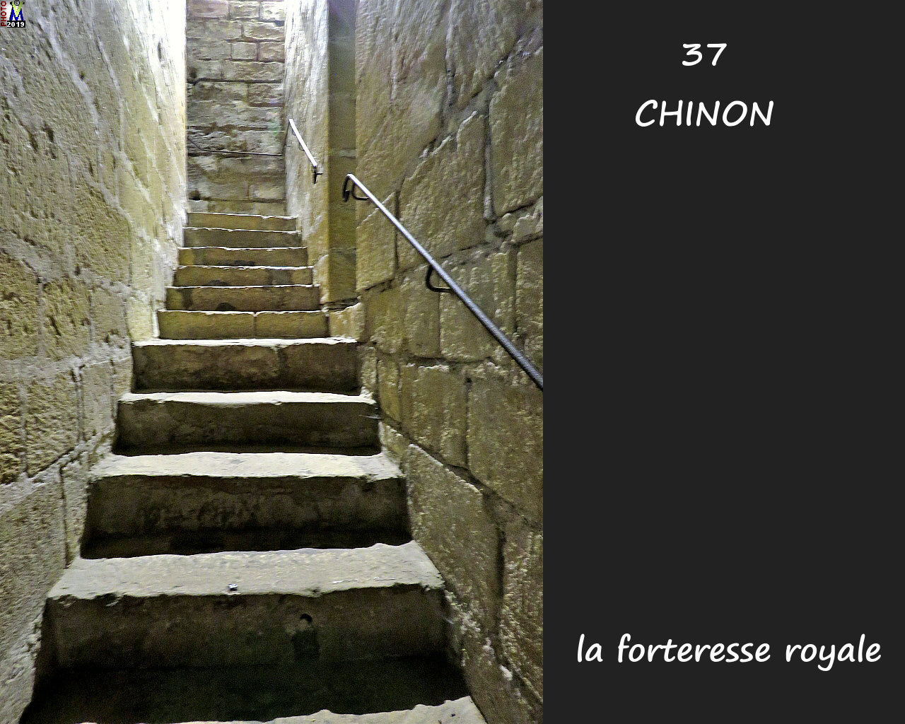 37CHINON_chateau_1122.jpg