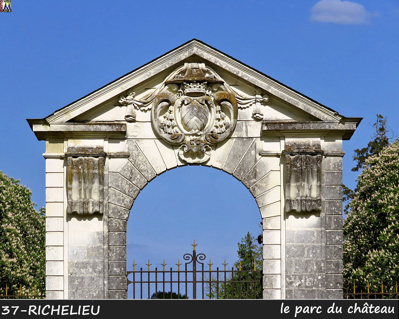37RICHELIEU_chateau_1032.jpg